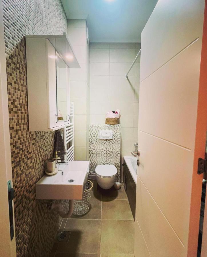 Ferienwohnung Stan Na Dan "Apartman Purple" Banja Luka Exterior foto