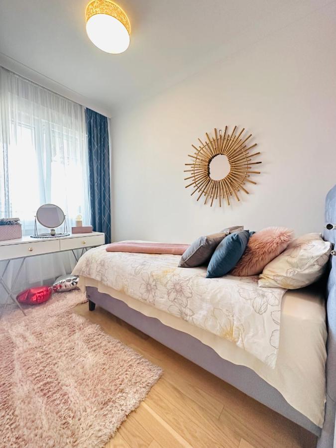 Ferienwohnung Stan Na Dan "Apartman Purple" Banja Luka Exterior foto